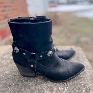 Coconuts by Matisse Grazie Concho Shell Boots